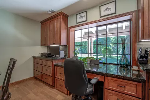 1537 Arroyo Manor Dr, Redding, CA 96003 photo 10