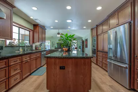 1537 Arroyo Manor Dr, Redding, CA 96003 photo 13