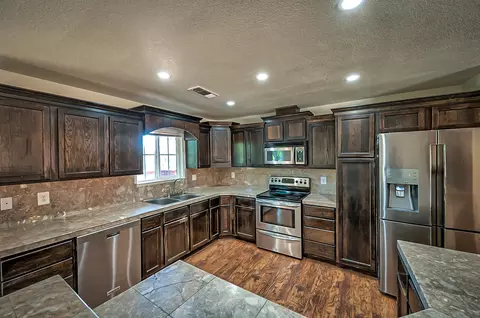 12035 Evans View Ln, Redding, CA 96003 photo 4