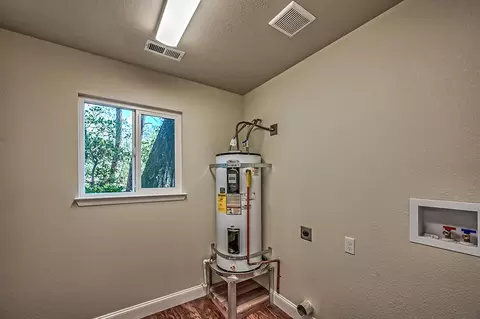 12035 Evans View Ln, Redding, CA 96003 photo 12