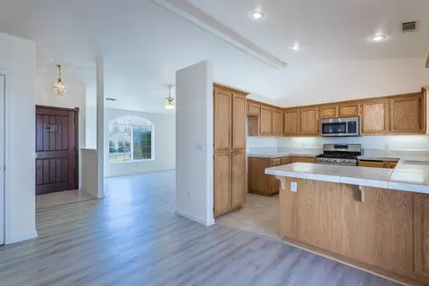 774 Fountain Cir, Redding, CA 96003 photo 7