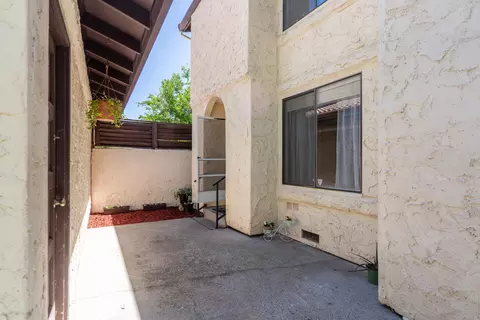 771 Flower Ash Ln, Redding, CA 96003 photo 4