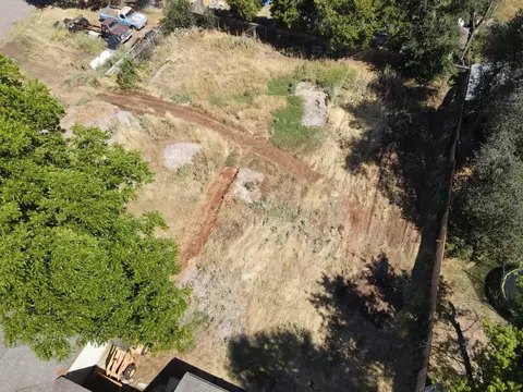 2360 Sacramento Dr, Redding, CA 96001 photo 13