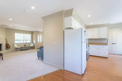 789 Blossom Ct, Redding, CA 96003 photo 7