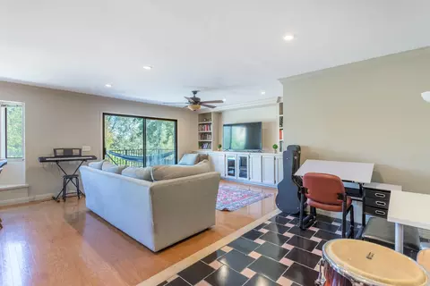 789 Blossom Ct, Redding, CA 96003 photo 9