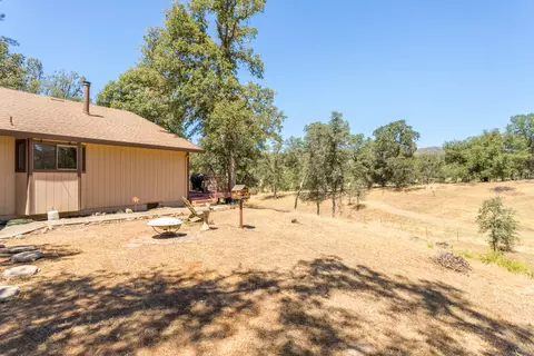 15915 Frontiersman Dr, Redding, CA 96001 photo 22