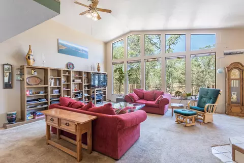 15915 Frontiersman Dr, Redding, CA 96001 photo 4