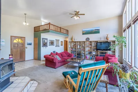 15915 Frontiersman Dr, Redding, CA 96001 photo 5