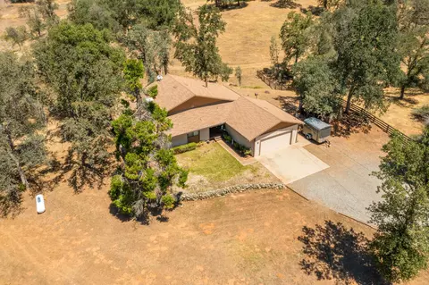 15915 Frontiersman Dr, Redding, CA 96001 photo 23