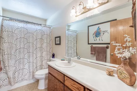 15915 Frontiersman Dr, Redding, CA 96001 photo 13