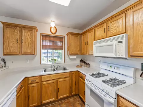 3374 Lyndsey Ln, Anderson, CA 96007 photo 10