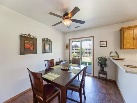 3374 Lyndsey Ln, Anderson, CA 96007 photo 8