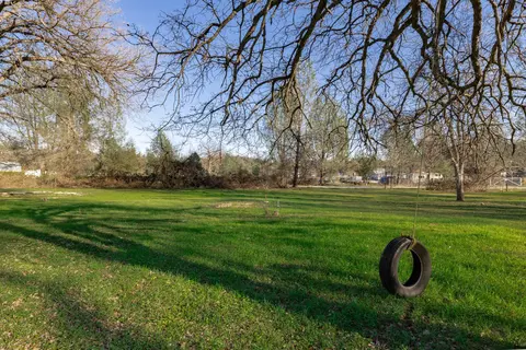 2280 Blue Oak Dr, Redding, CA 96001 photo 14