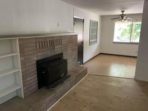 5015 Debbie Ln, Redding, CA 96002 photo 14