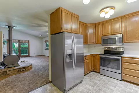 856 Cardiff Ct, Redding, CA 96003 photo 6