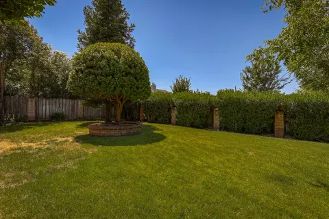 856 Cardiff Ct, Redding, CA 96003 photo 32