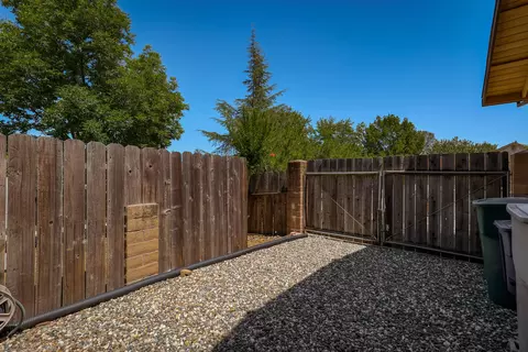 856 Cardiff Ct, Redding, CA 96003 photo 35