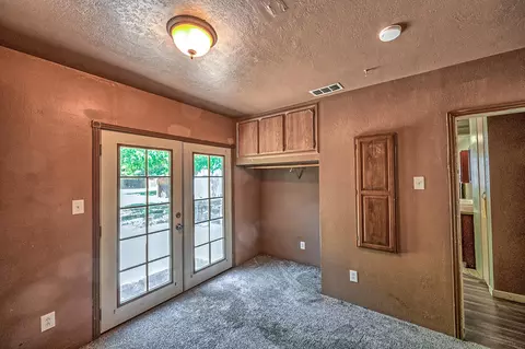 2614 Russell St, Redding, CA 96001 photo 24