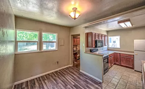 2614 Russell St, Redding, CA 96001 photo 22