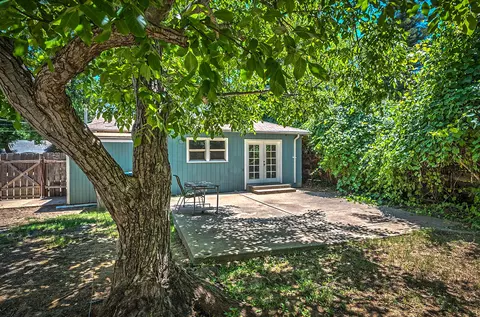 2614 Russell St, Redding, CA 96001 photo 32
