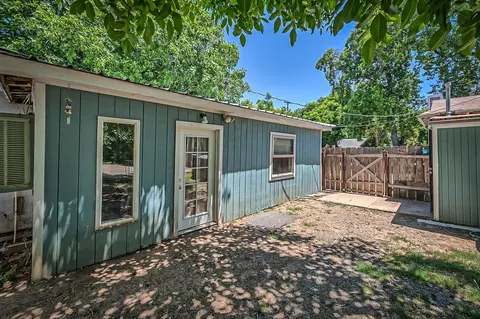 2614 Russell St, Redding, CA 96001 photo 27