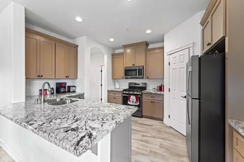 11489 California St, Redding, CA 96001 photo 3