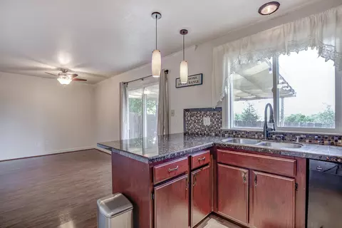 767 Coffeeberry Ln, Redding, CA 96003 photo 12