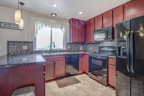 767 Coffeeberry Ln, Redding, CA 96003 photo 10