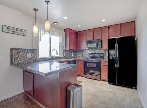 767 Coffeeberry Ln, Redding, CA 96003 photo 9