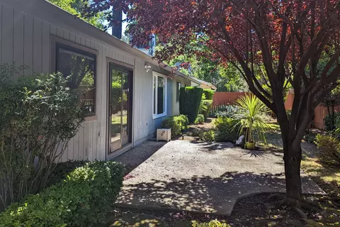 265 Ashley Ct, Redding, CA 96001 photo 20