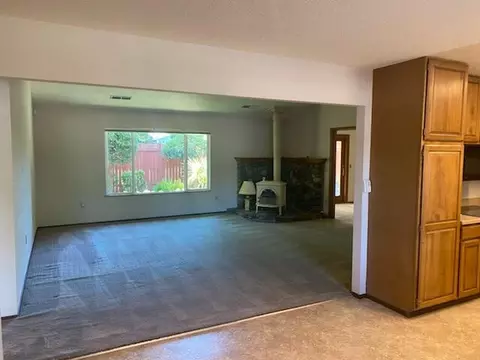 265 Ashley Ct, Redding, CA 96001 photo 6