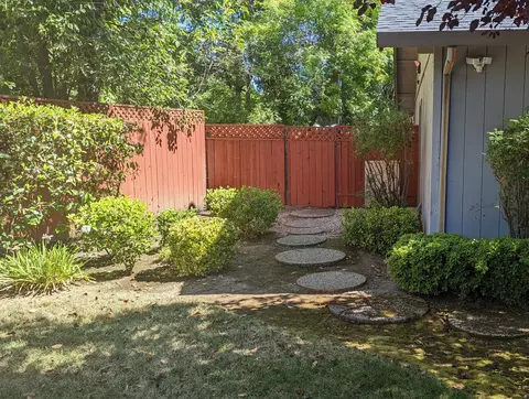 265 Ashley Ct, Redding, CA 96001 photo 21