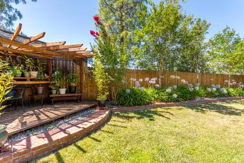 1677 Trumpet Dr, Redding, CA 96003 photo 22