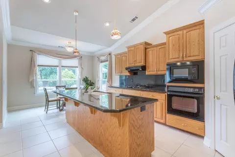 4361 Key West Drive Dr, Redding, CA 96002 photo 9
