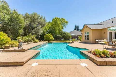 4361 Key West Drive Dr, Redding, CA 96002 photo 1