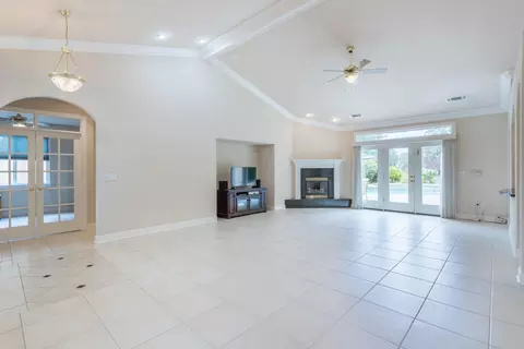4361 Key West Drive Dr, Redding, CA 96002 photo 6