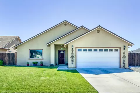 645 Larie Ln, Red Bluff, CA 96080 photo 2