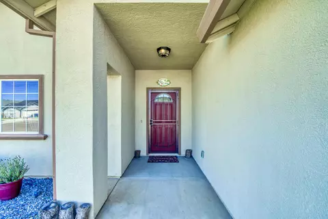 645 Larie Ln, Red Bluff, CA 96080 photo 3