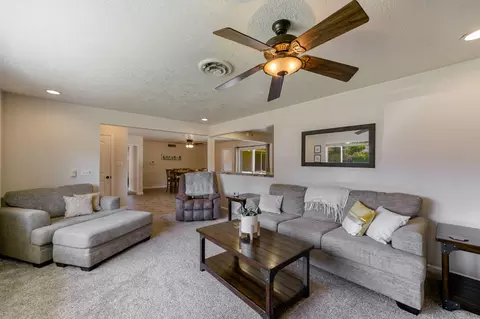 6403 Merle Dr, Redding, CA 96001 photo 7