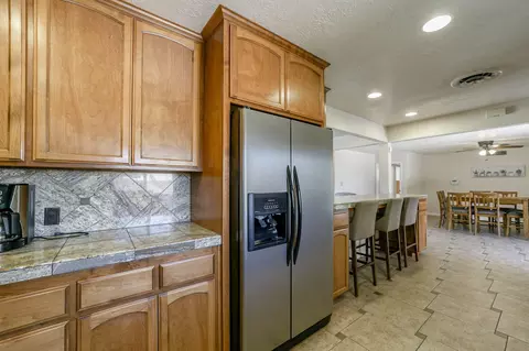 6403 Merle Dr, Redding, CA 96001 photo 11