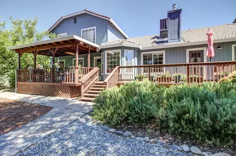 3277 Lake Redding Dr, Redding, CA 96003 photo 13