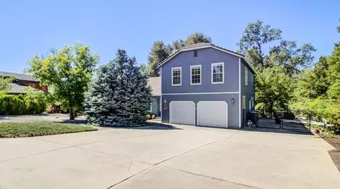 3277 Lake Redding Dr, Redding, CA 96003 photo 1