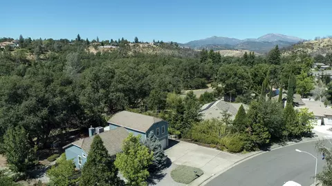 3277 Lake Redding Dr, Redding, CA 96003 photo 8