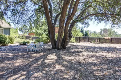 3277 Lake Redding Dr, Redding, CA 96003 photo 15
