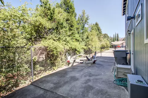 3277 Lake Redding Dr, Redding, CA 96003 photo 19