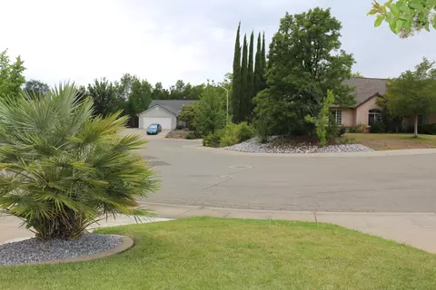 843 Paramount Way, Redding, CA 96003 photo 44