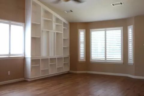 843 Paramount Way, Redding, CA 96003 photo 11