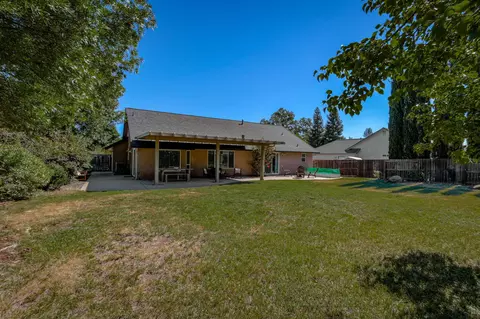 2751 Garnet Ct, Redding, CA 96001 photo 48