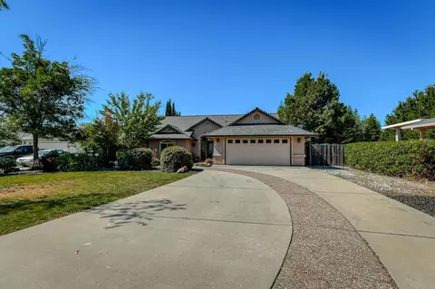 2751 Garnet Ct, Redding, CA 96001 photo 1