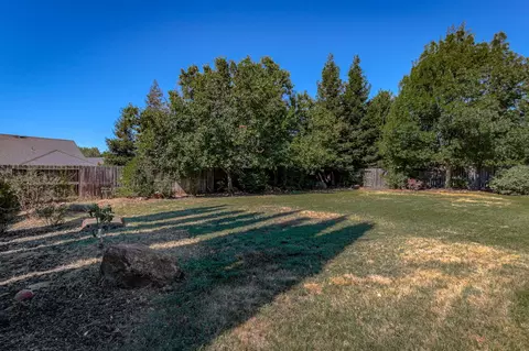 2751 Garnet Ct, Redding, CA 96001 photo 49